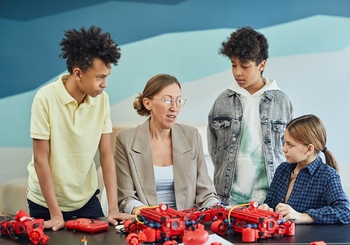 Advantages_Teaching_Robotics_For_Kids