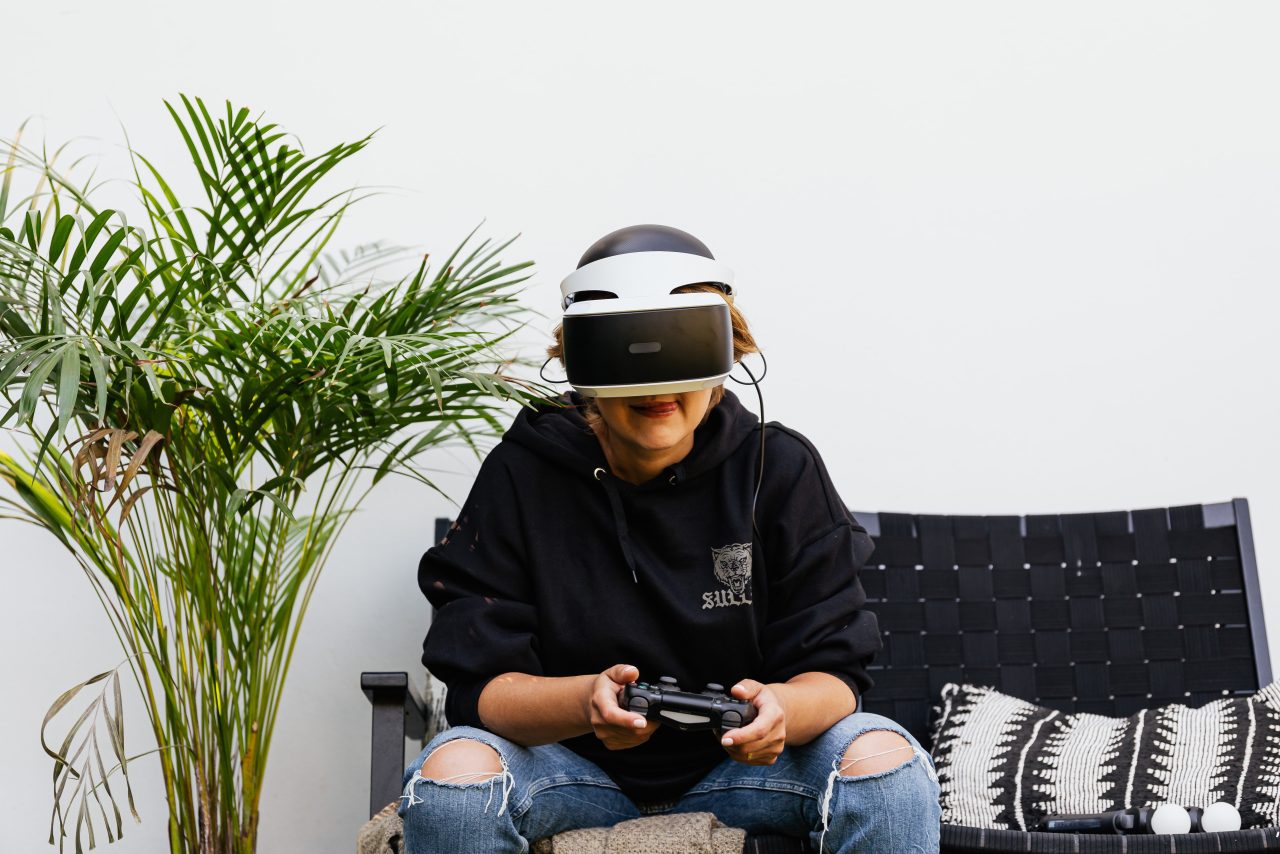 Applications of AI And VR In Entertainment
